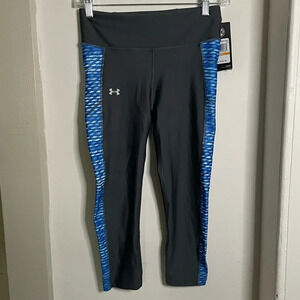 NWT Under‎ Armour Cropped Compression Heat Gear Leggings